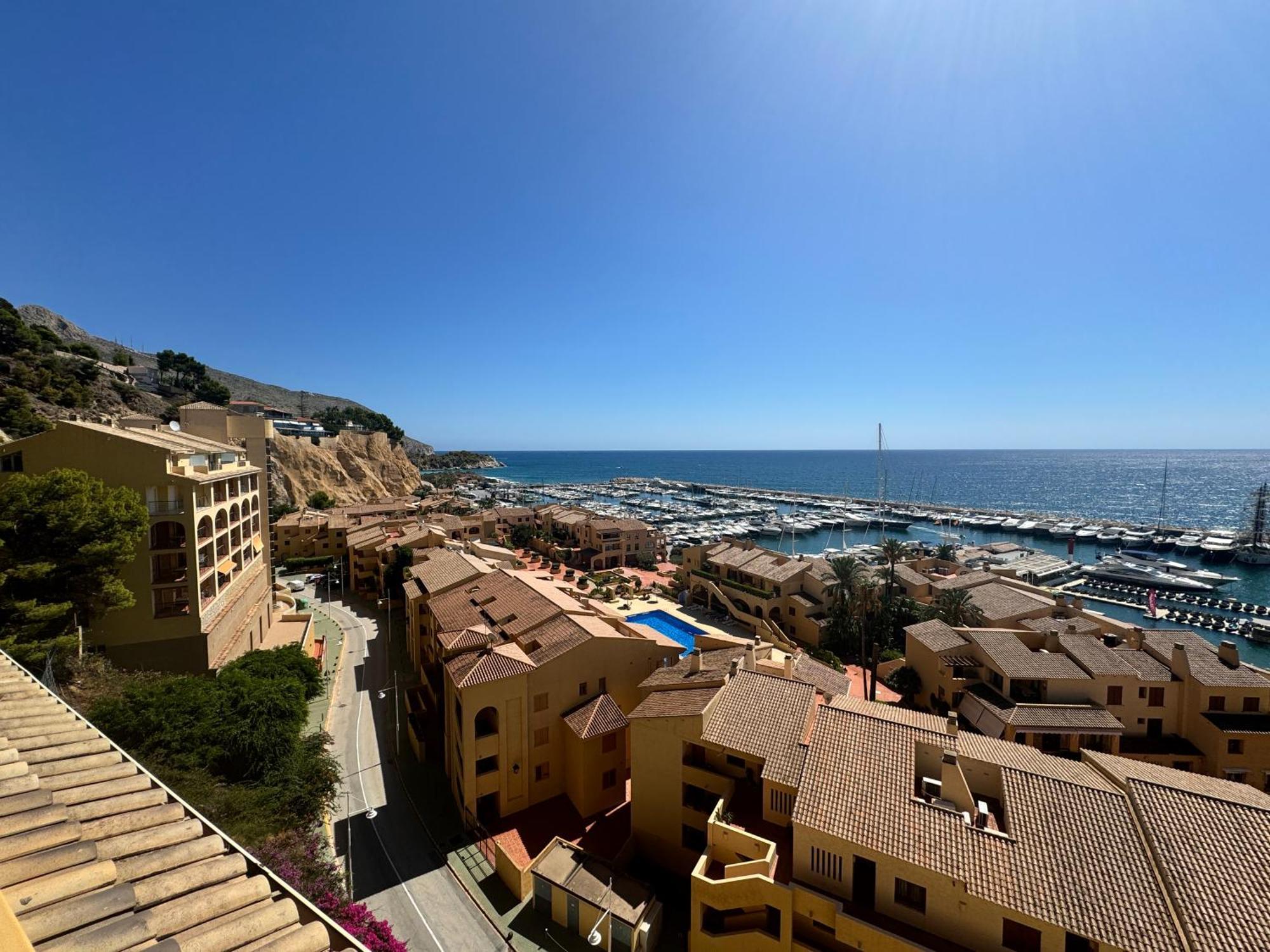 Sunrise Beachfront Apartment By The Marina 阿尔啼 外观 照片